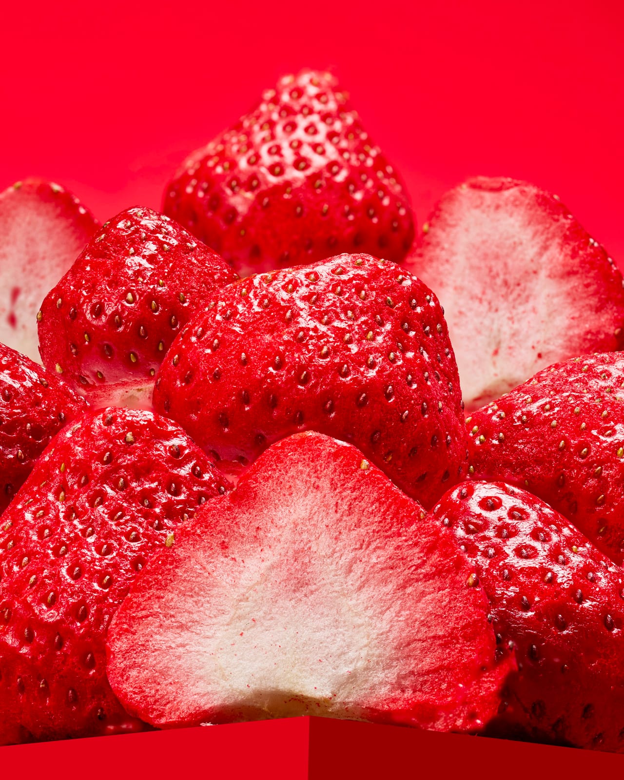 Mehrere Frudist Produkte in heller, minimalistischer Anordnung