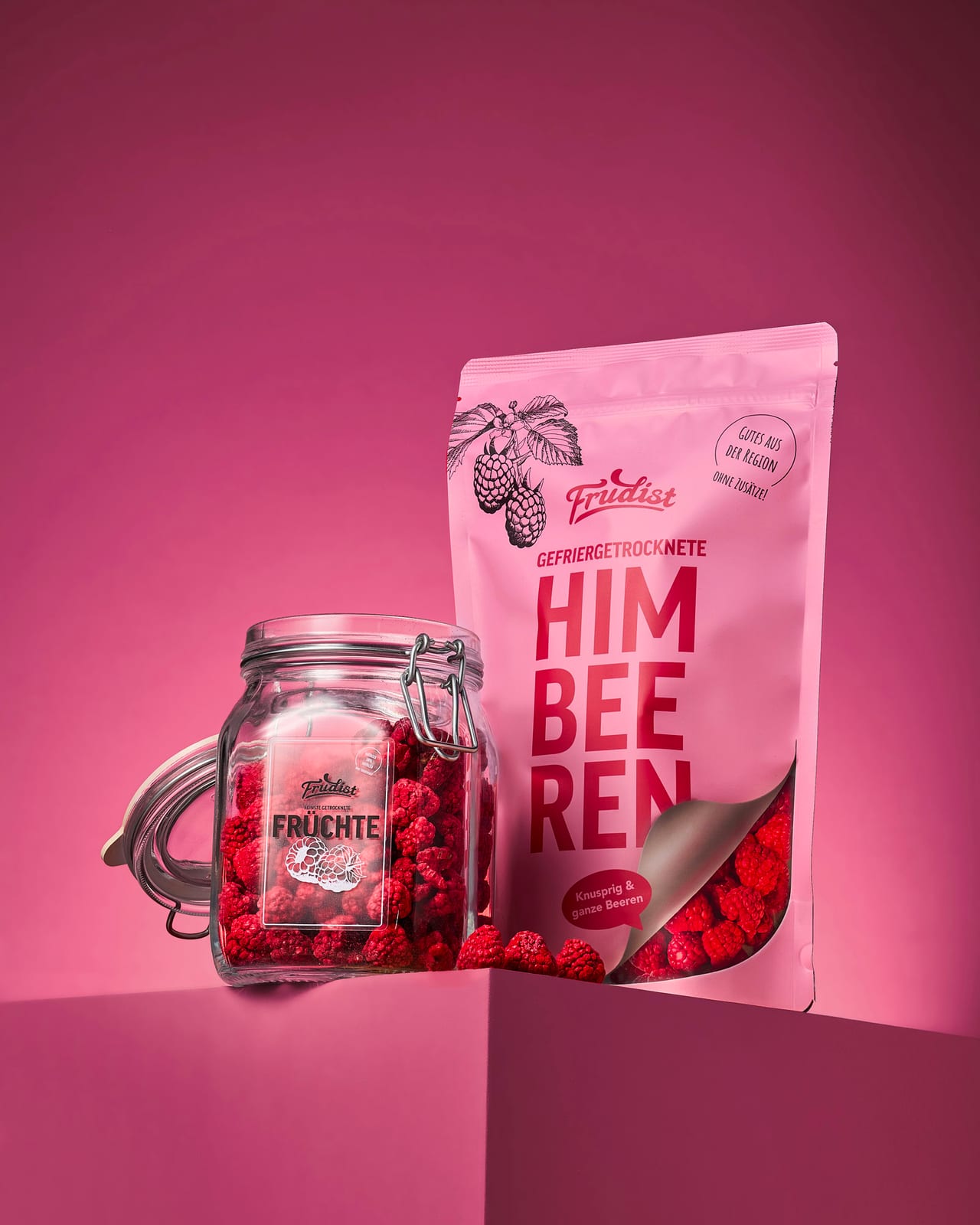 Frudist Produktset in luftiger Lichtsetzung